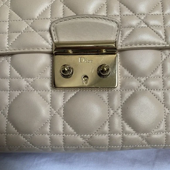 Christian Dior Shoulder Flap Bag Medium Nude Beige Pink Gold Chain - Picture 13 of 16